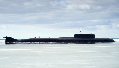 ​俄核潜艇有多强？刚潜入地中海，美战机忙搜寻，害怕航母被击沉？