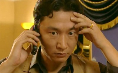 ​56岁赵燕国彰定居瑞典，为同乡会登台献唱，曾出演“悍匪”张世豪