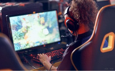 ​马斯克宣布加码！游戏股异动频频，AI游戏成新风口？