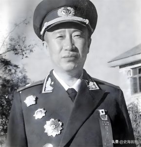 ​解方是少将，我顶多就是个中将！1955年彭德怀罕见为他鸣不平