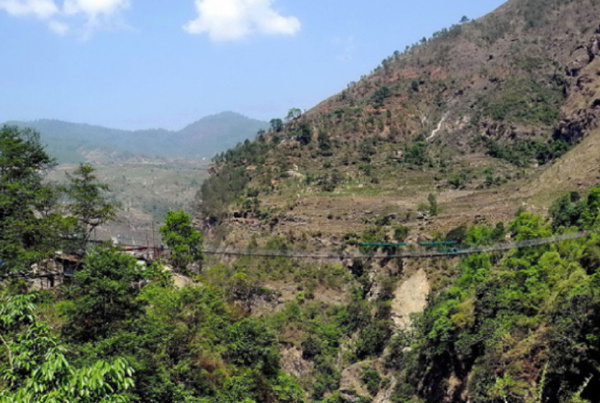 世界十大蹦极地点排行榜:皇家大峡谷大桥高度最为刺激