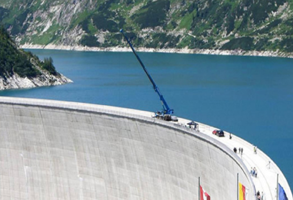 世界十大蹦极地点排行榜:皇家大峡谷大桥高度最为刺激