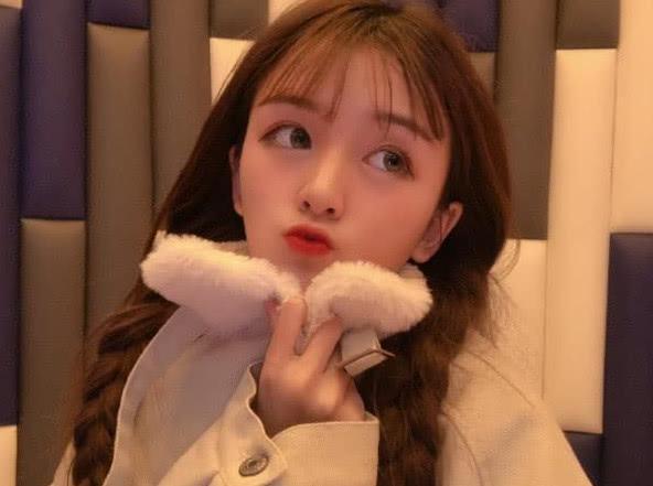 王乐乐宣布允恩恋情,极力撇清与杨清柠关系,允恩哥却表示不祝福