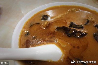 ​胡辣汤的配方及做法，汤味浓郁、汤色靓丽、汤汁粘稠，香辣可口