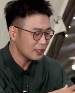 ​有图有真相！杜海涛减重30斤瘦出下颚线！网友：眼睛小跟胖无关