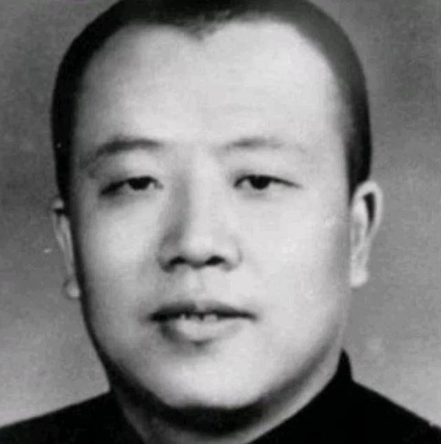 侯耀文的师傅是谁(侯耀文为何拜师已故名家赵佩茹)