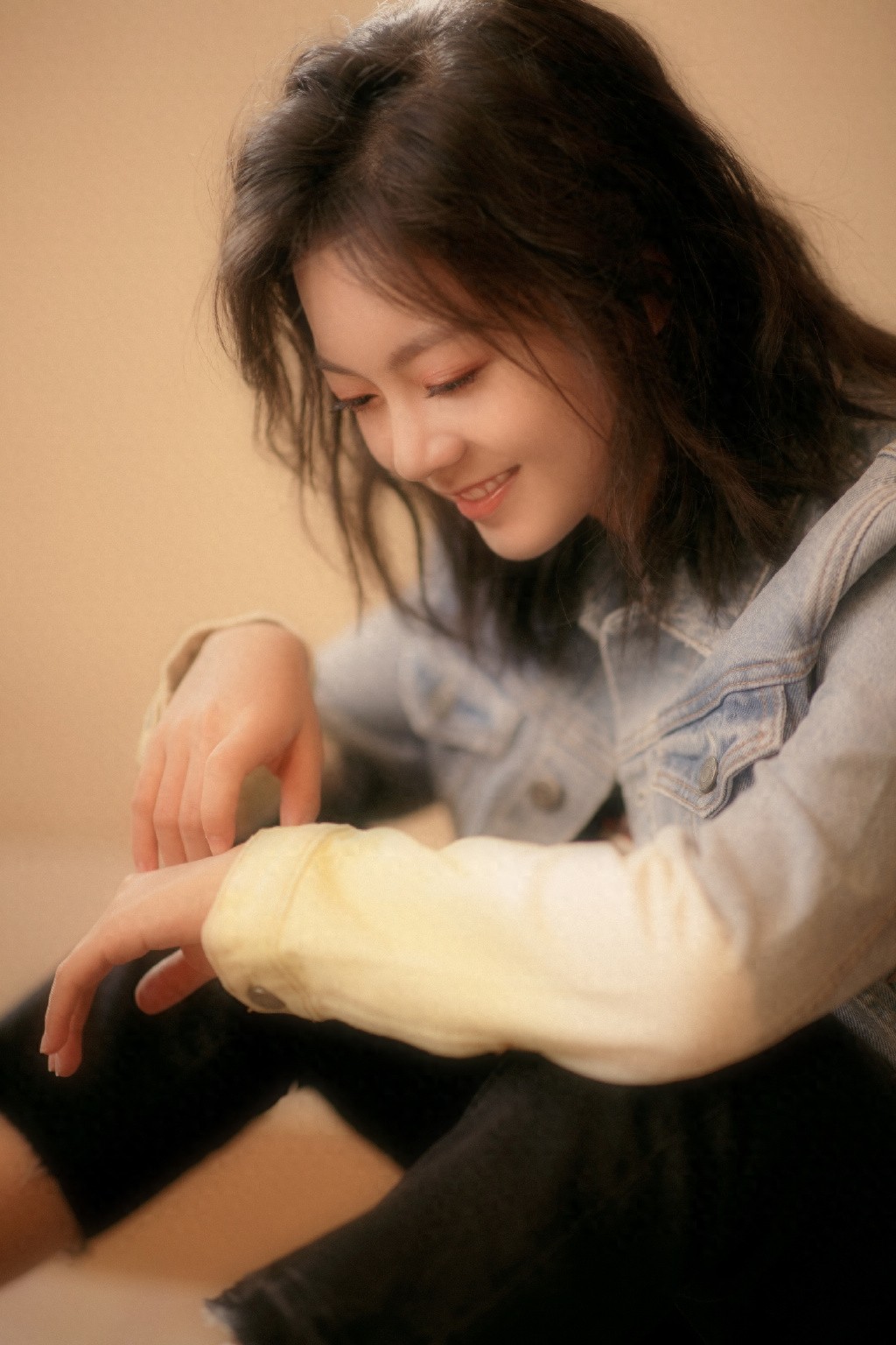 赵今麦《少年派》林妙妙 清纯养眼写真，尽显乖乖女气质