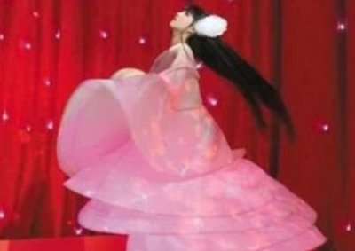 ​杨彩旗身高多少 长得可爱却偏要进娱乐圈靠脸吃饭