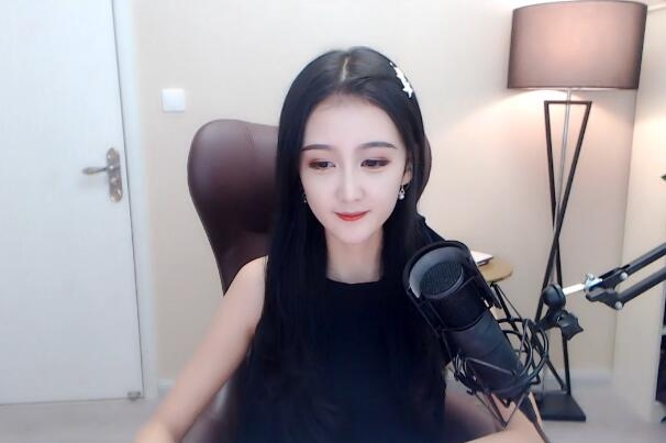 YY主播夏晴晴个人资料简介发哥为何冻结夏晴晴五年 YY主播夏晴晴个人资料简介发哥为何冻结夏晴晴五年