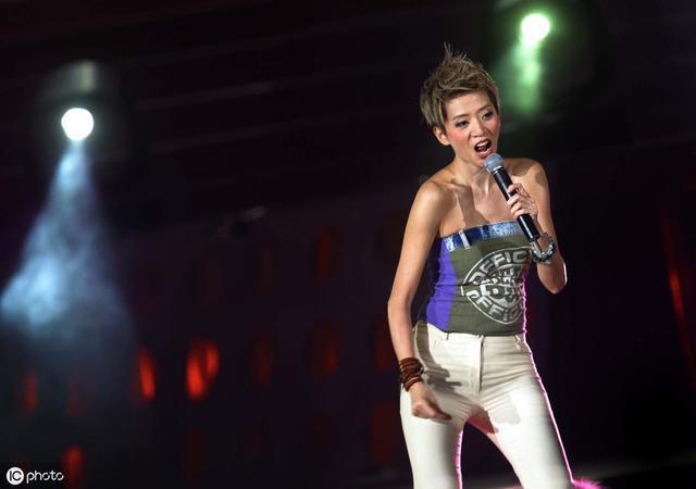 梅艳芳被毒打真实原因曝光！向太陈岚回忆：我半夜三更去救她