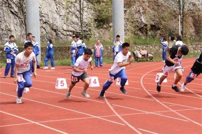 ​六盘水市第四中学：实施德育“一三五工程”强势赋能学生发展