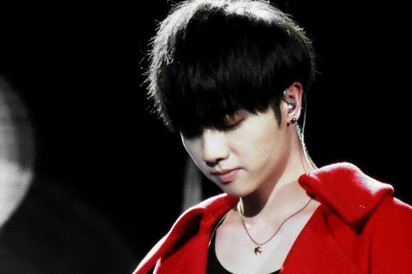 华晨宇家世背景介绍 家里面确实算是有点钱