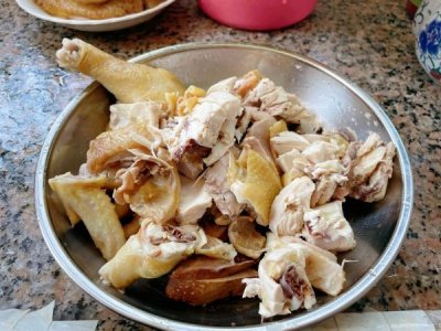 ​#巨下饭的家常菜#白切鸡（广东吃法）