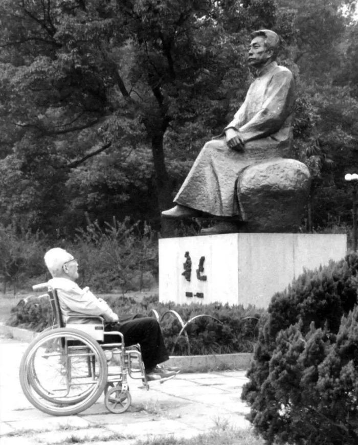 黄家驹张国荣合影曝光:看完这30组照片,才知岁月没有饶过任何人