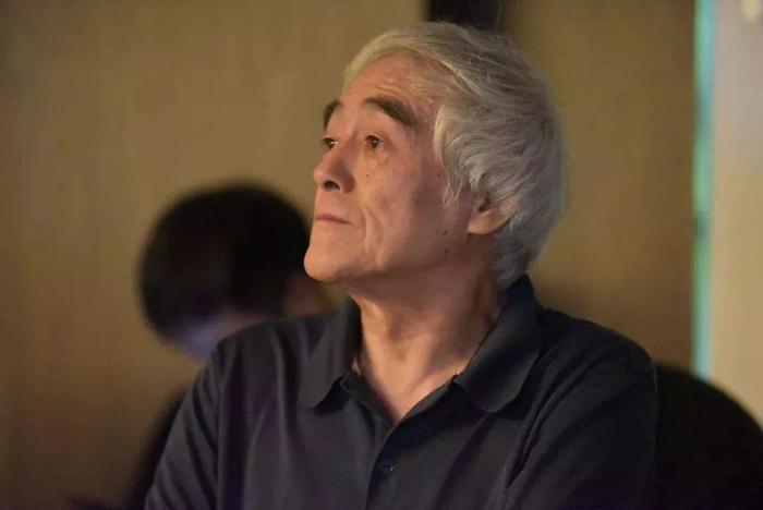 黄家驹张国荣合影曝光:看完这30组照片,才知岁月没有饶过任何人