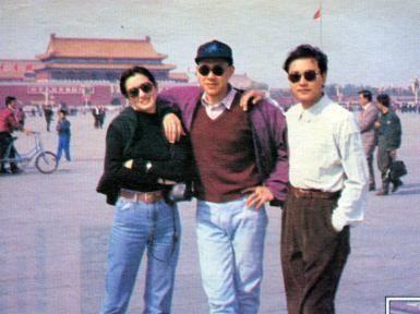 黄家驹张国荣合影曝光:看完这30组照片,才知岁月没有饶过任何人