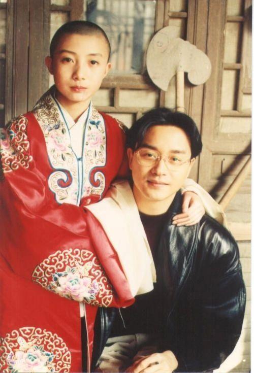 黄家驹张国荣合影曝光:看完这30组照片,才知岁月没有饶过任何人