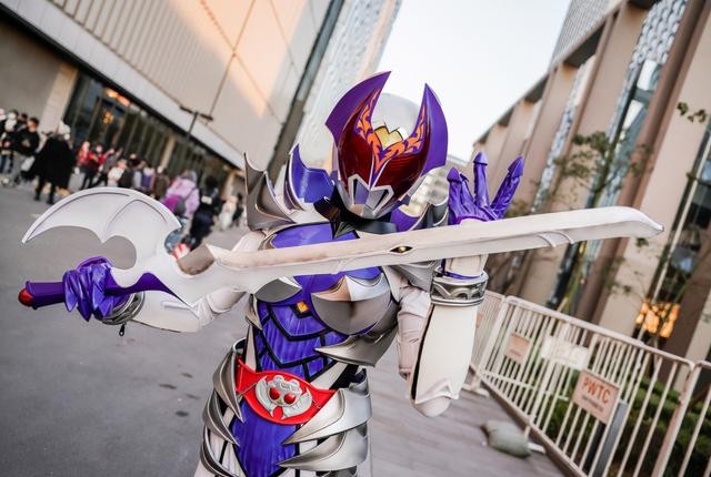 女孩子用什么皮套（特摄圈再现宝藏少女）