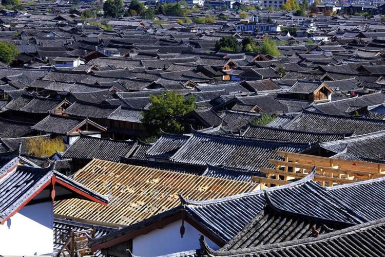 第四天：丽江-丽江古城-喜洲古镇-丽江古城-古城区-四美滩-沙美村-丽江古城