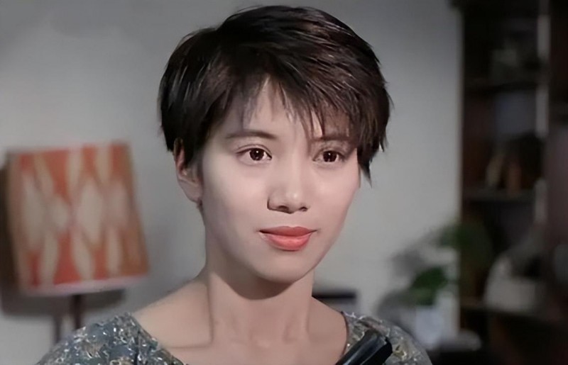 女生帅气短发发型(港圈公认的10位短发美女)