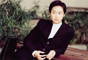 女生帅气短发发型(港圈公认的10位短发美女)