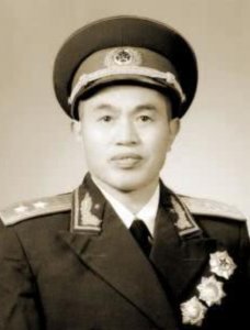 ​皮定均：福州军区司令，因空难殉职，多年后骨灰迁出八宝山