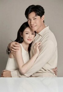 ​陈乔恩与比自己小9岁的老公艾伦修成正果。陈乔恩终于找到幸福！