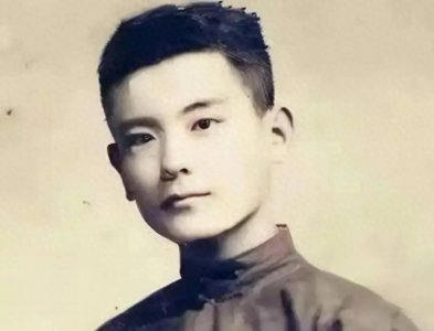 ​1929年，马桂元对马三立说：你是马德禄的儿子，就不能是半瓶醋