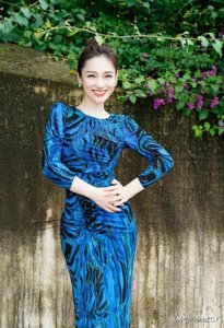 ​“董卿接班人”主持人蓝羽