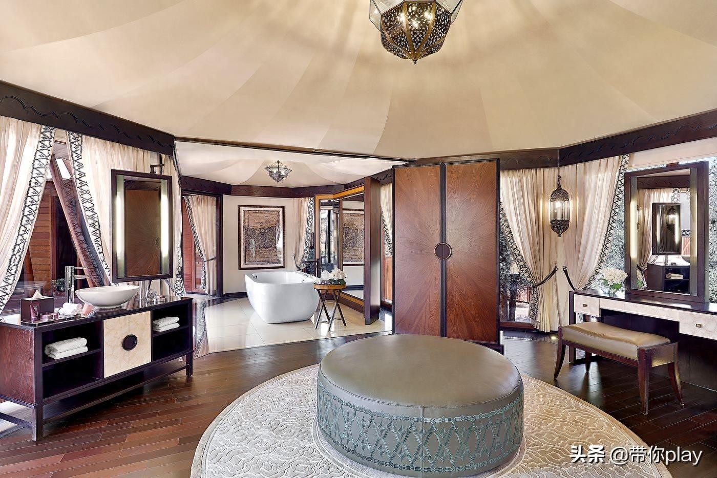 冰火两重天爽吗?解密沙漠里的奢靡享受