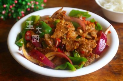 ​回锅牛肉的家常做法，步骤简单，收藏后你也能当大厨