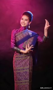 ​柬埔寨15岁美少女才貌双全，即将参加选美大赛