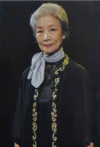 ​她演了30年话剧，47岁才入影视圈，丈夫竟然是观众都熟悉的老戏骨