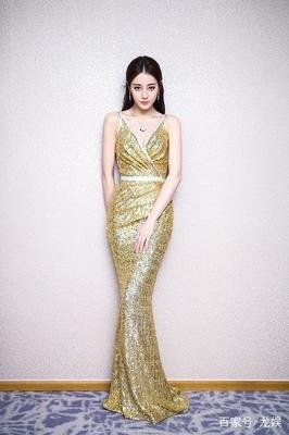 迪丽热巴性感时尚写真合集,超A,你爱了嘛?