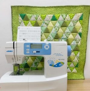 ​【拼布教程】新手入门三角形拼布，随心搭配，简单拼布也能很好看