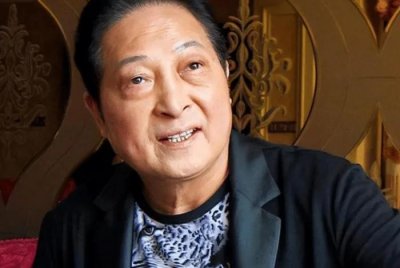 ​大师王林为一线明星“床上开光”，一丝不挂用酒画符，现场炸裂