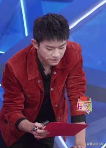 ​易烊千玺的字体又被称赞，黄轩、罗云熙等十位明星的字都很好看