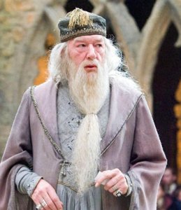 ​“邓布利多”扮演者遗产曝光，原配全拿了，情人及私生子未得分文