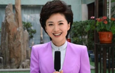 ​中央电视台美女主播海霞