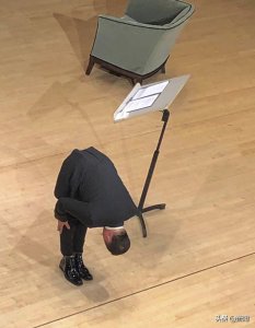 ​事隔两年 莫虎破天荒地回应周立波的指责 让这件事更加扑朔迷离