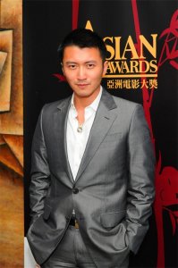 ​香港乐坛十大唱功好的男歌手，谢霆锋勉强上榜，谭咏麟排在第四位