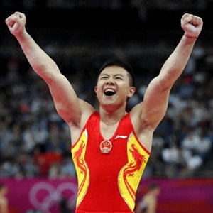 ​“吊环王”陈一冰：3夺世界金牌，抛弃何雯娜，因一只猫名声尽毁