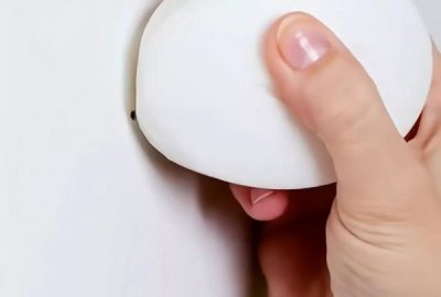 ​红酒弄到墙上怎么去除(红酒弄墙上怎么擦掉)