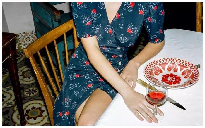 夏天裙子穿得再美，难免有不小心走光的尴尬经历