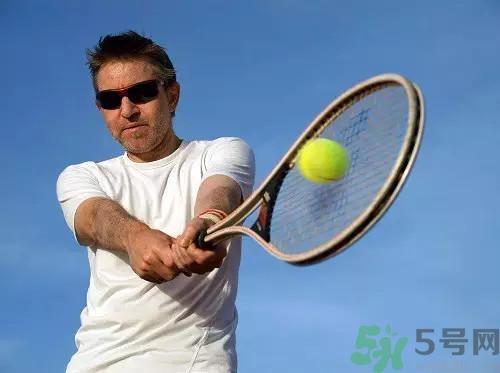 打网球手腕疼是怎么回事?打网球手腕疼怎么办?