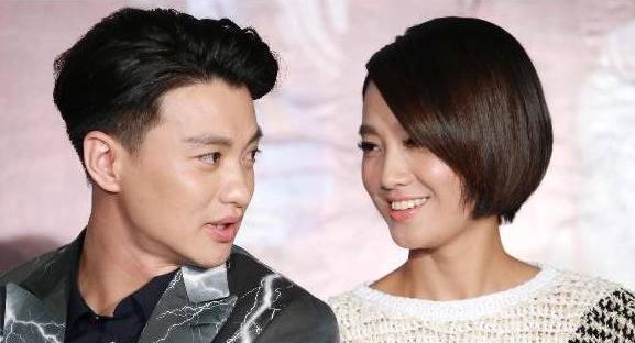 朱丹直播卖货被老公掐脸,顿时气得翻白眼,这是吵架还是秀恩爱?