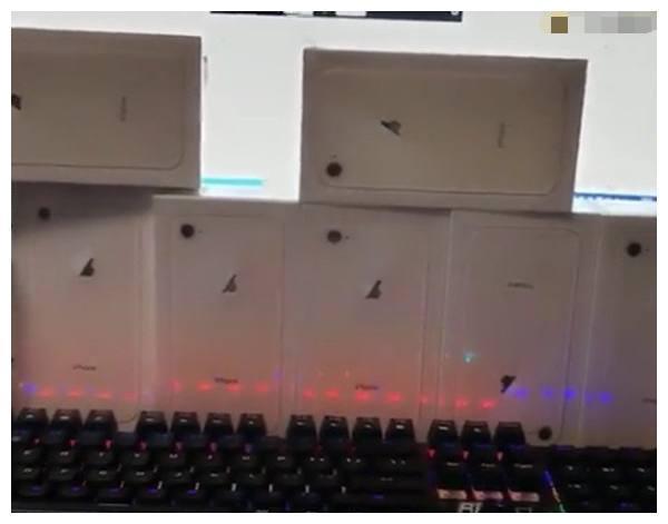 神豪快乐送15部苹果手机！YY周星冠军雷子晒真机！