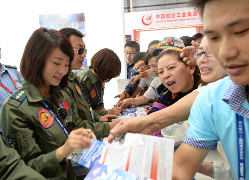 青春无悔，梦在空天——追记中国首位歼－10女飞行员余旭烈士