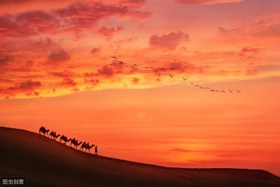 ​新疆旅游景点，一个与城市零距离接触的沙漠，鄯善县库木塔格沙漠