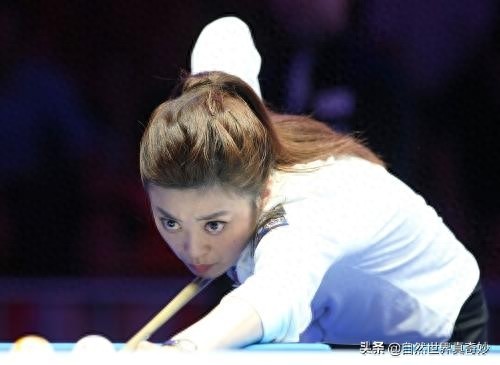 台湾的花式台球选手周婕妤